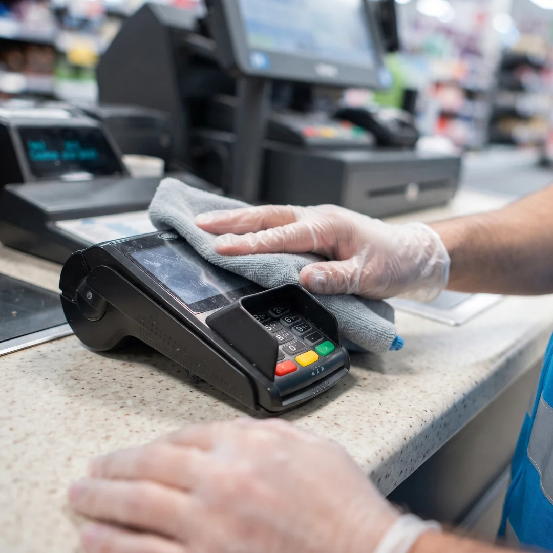 Scheduled Retail Sector Cleaning Contracts in Cambridge